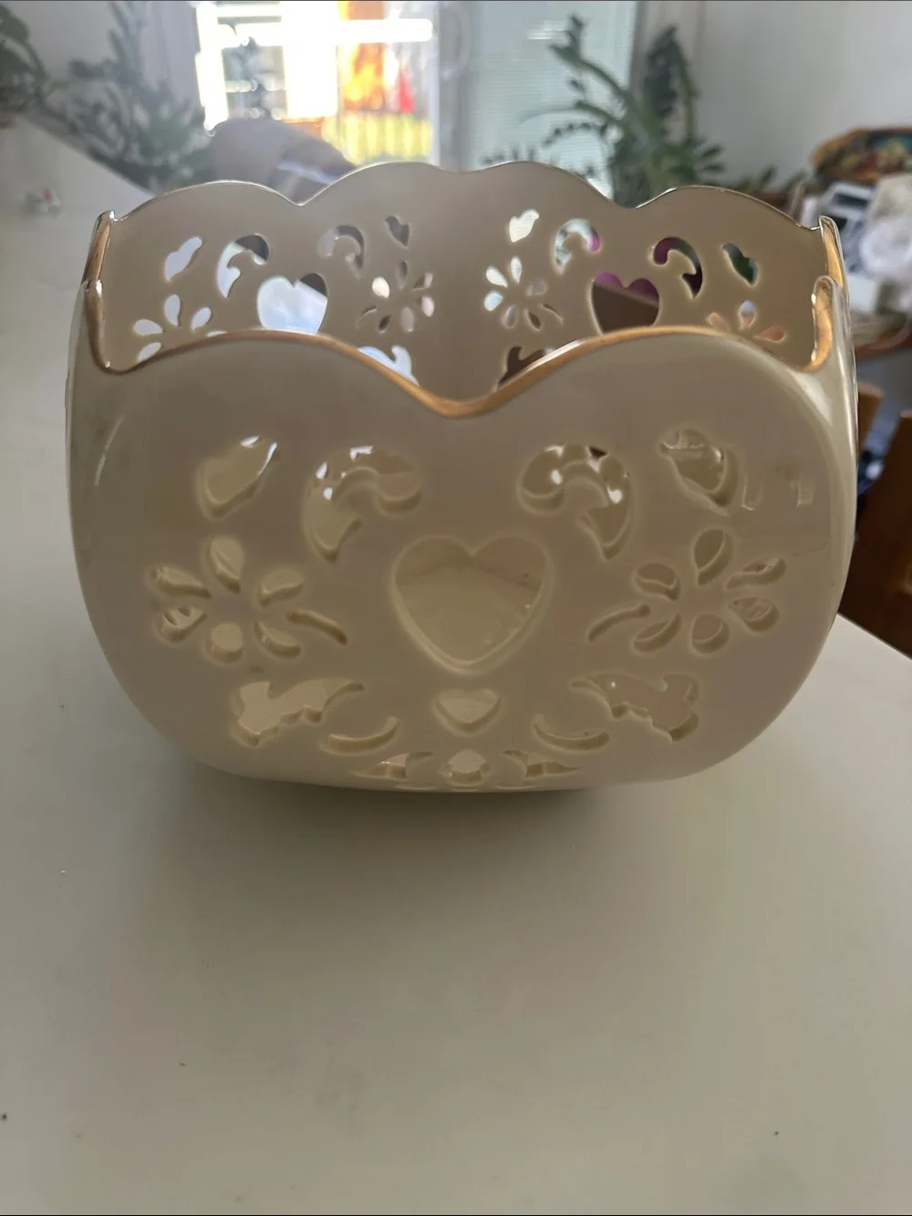 Lenox Ceramic Heart Cutout Decorative  - Cream with Gold Trim bowl